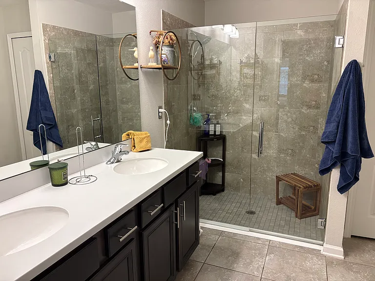 589 Seville Pkwy — Photo 15