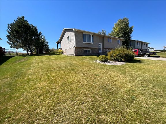 2nd image of 110 Turquoise Dr