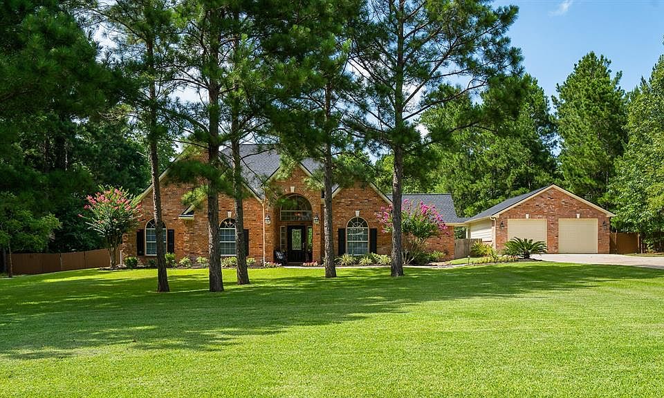 1st image of 15536 Victorias Way Dr