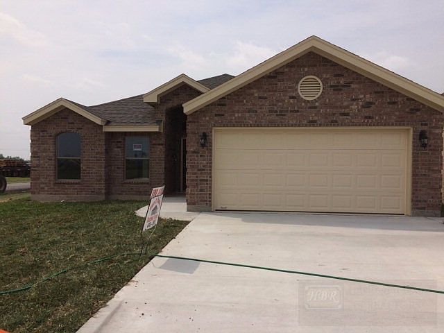 1st image of 3205 Legacy Ln