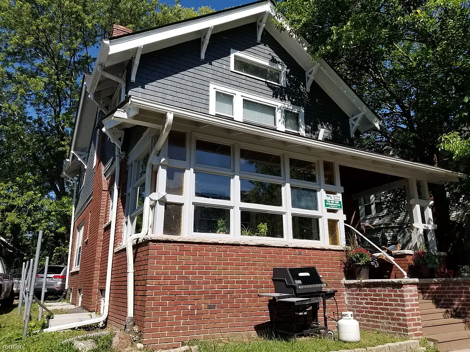 532 Walnut house Front # 2