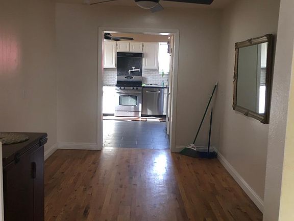 Formal dining room (between living and kitchen)