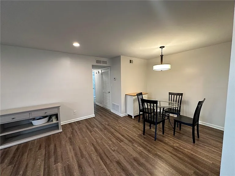 303 River Run Dr — Photo 13