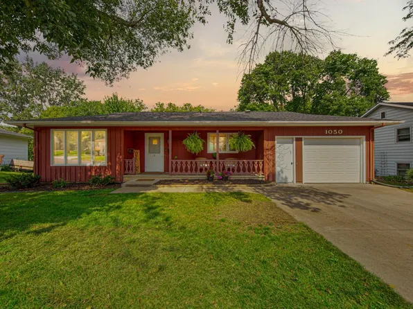 1050 Westwood Dr, Faribault, MN 55021