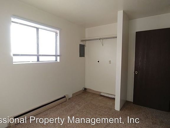 5th image of 2920 South Ave W #B