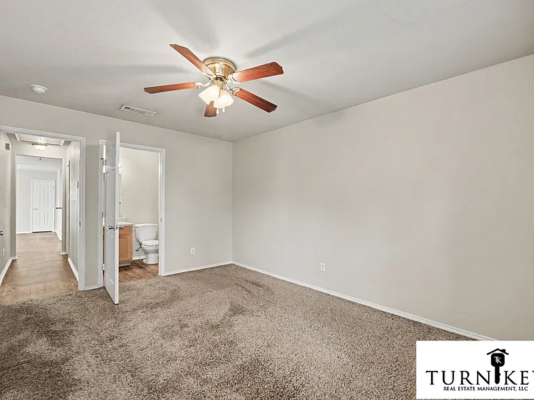 8028-8030 Tanner Ave — Photo 13