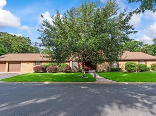 120 Hickory St, Huntsville, TX 77320