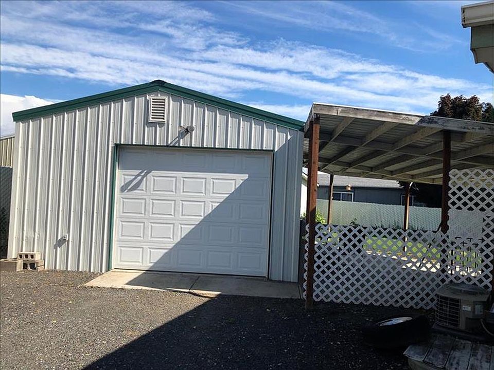 2nd image of 1713 Charene Dr