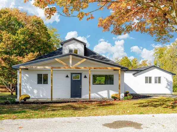 26525 Shoemaker Rd, Circleville, OH 43113