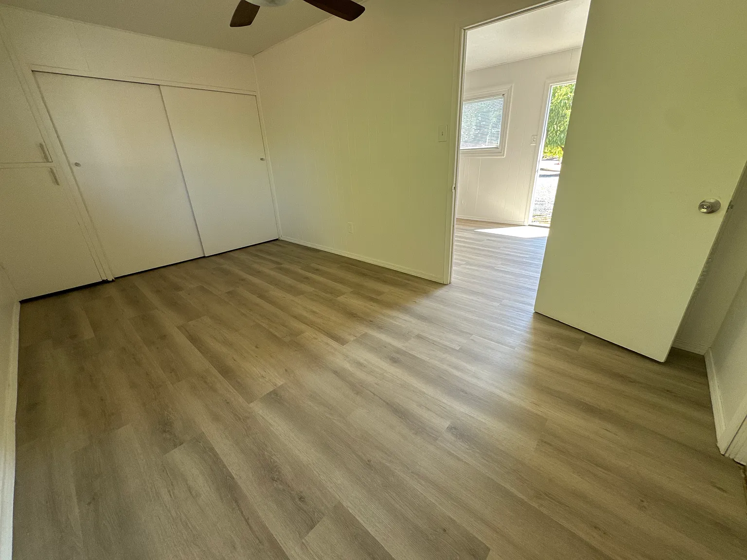 S Iris Ln, Escondido — Photo 4