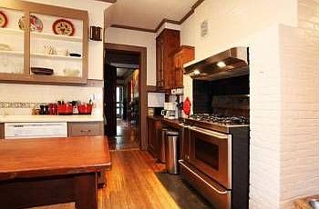 3rd image of 411 Hillside Pl