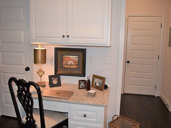 4th image of 3357 Greymoor Cir