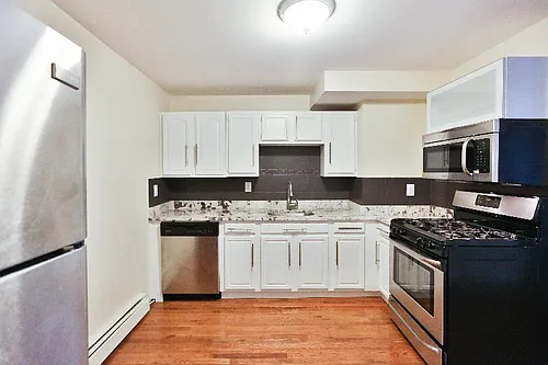 238 Everett St #2 Photo 1