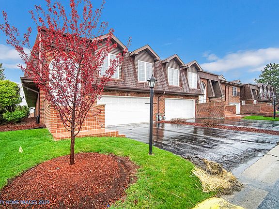 3rd image of 1440 Woodhollow Ln