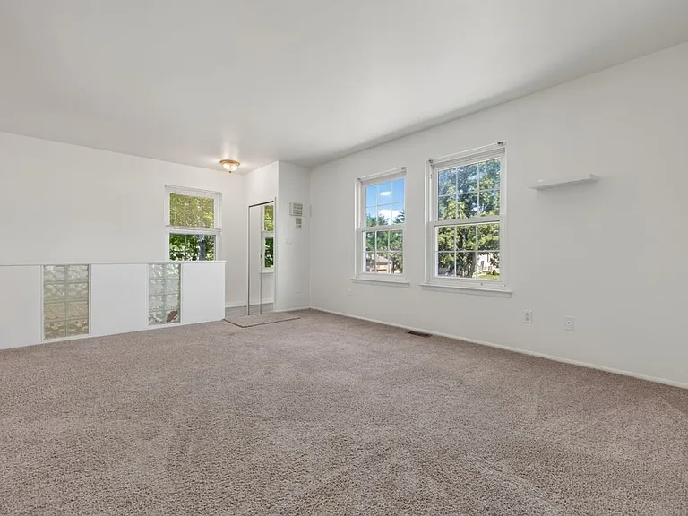 26070 N Lake Dr — Photo 31