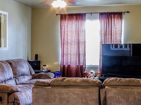 4th image of 3318 W Shandon Ave
