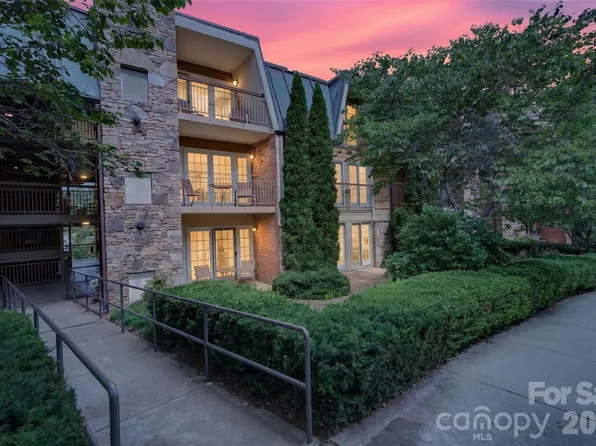 325 Bowling Park Rd, Asheville, NC 28803