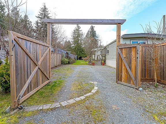 2nd image of 243 Twiggly Wiggly Rd