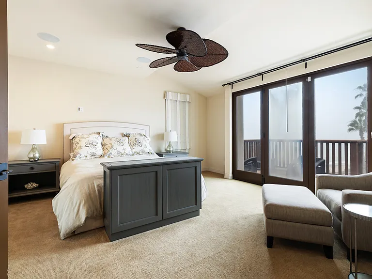 119 Boca De La Playa #A — Photo 9