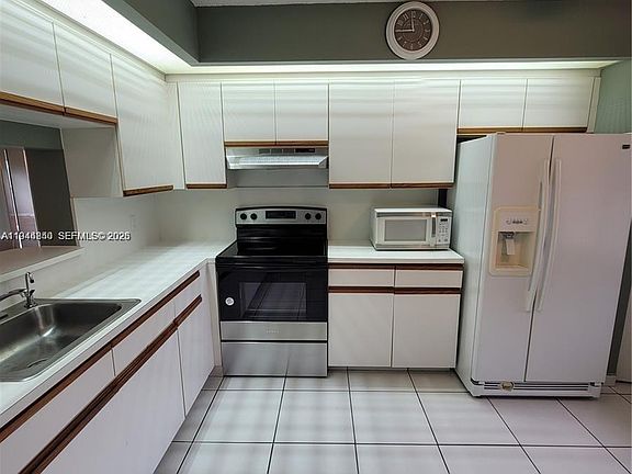 5th image of 901 SW 128th Ter APT 410A