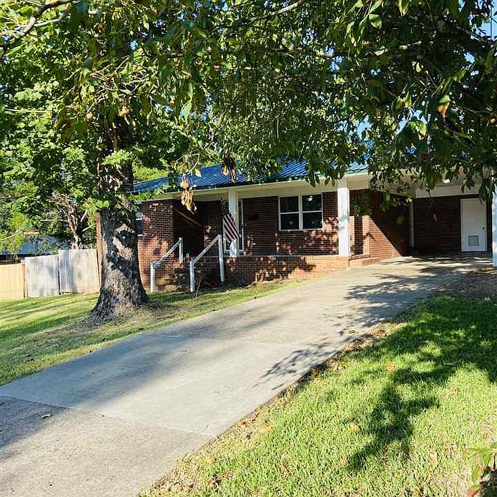 1st image of 2968 Green St