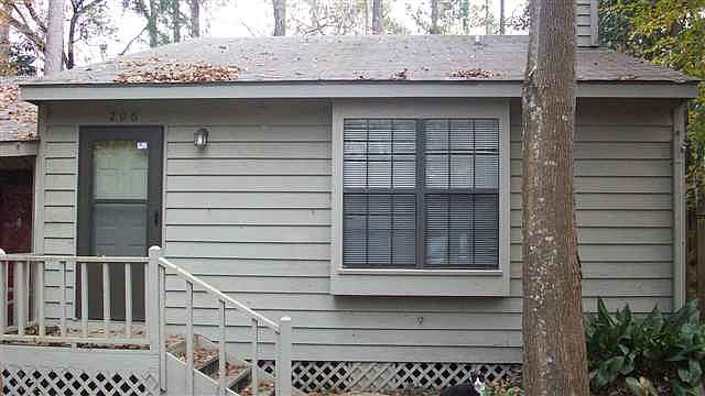 1st image of 206 Parkbrook Cir #206