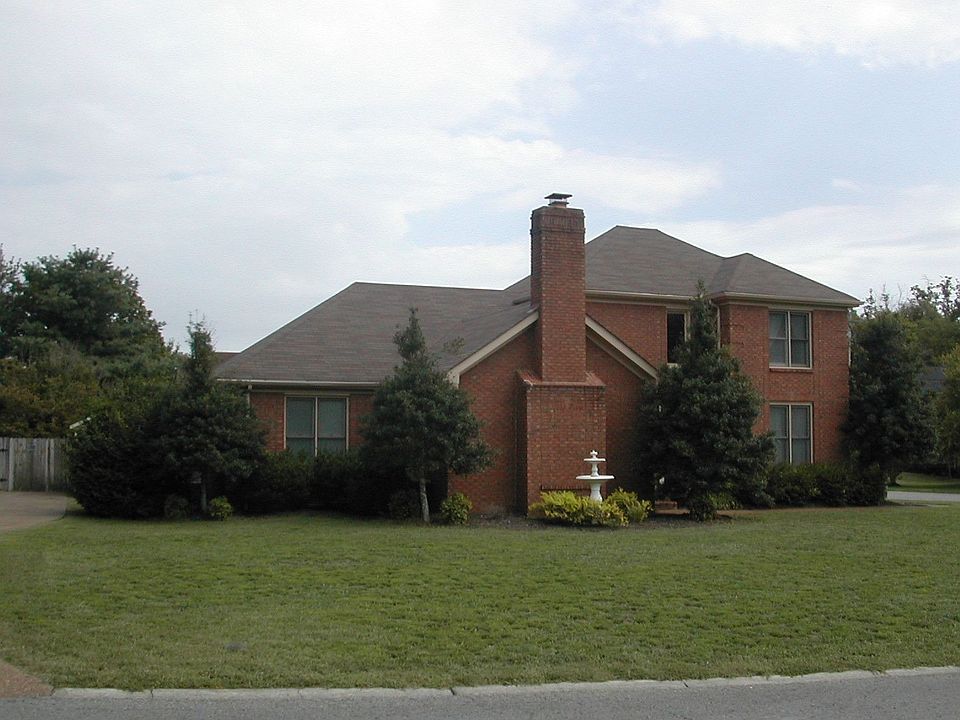 1st image of 601 Glen Oaks Dr