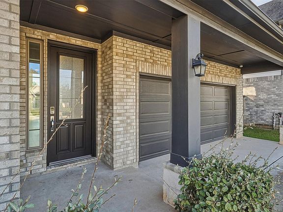 3rd image of 1638 Rosedale Dr