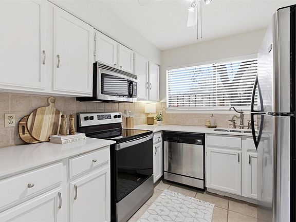 2nd image of 8142 Ceberry Dr Unit B