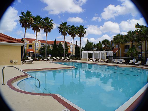 4th image of 18001 Richmond Place Dr APT 1237