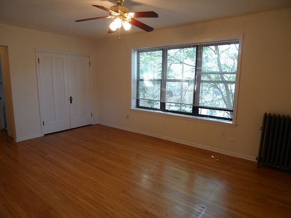 3rd image of 6150 N Winthrop Ave APT 230