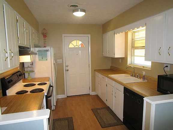 5th image of 122 Leisure Ln