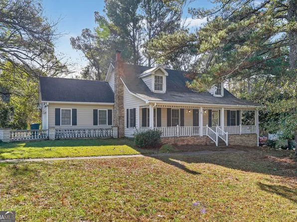 6581 Woodrow Rd, Lithonia, GA 30038