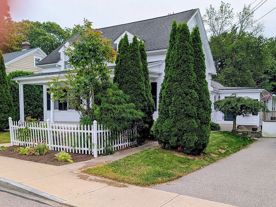 2nd image of 81 Pleasant St