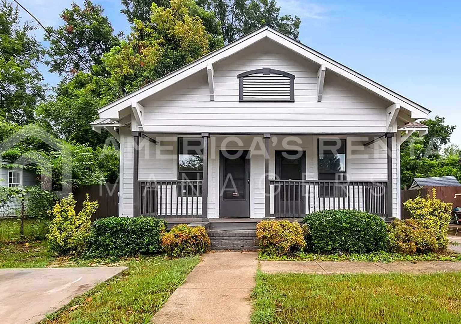 Cute Home for Rent in Tuscaloosa!! Available to View Now! — Photo 1
