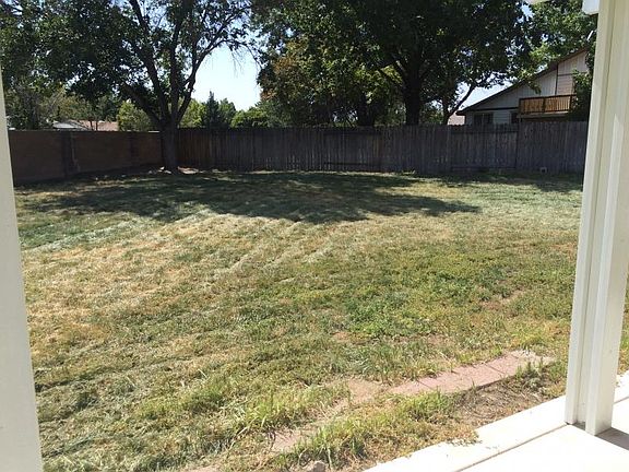 2nd image of 981 Ashwood Cir