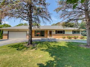 12760 Hampstead Dr, Brookfield, WI 53005