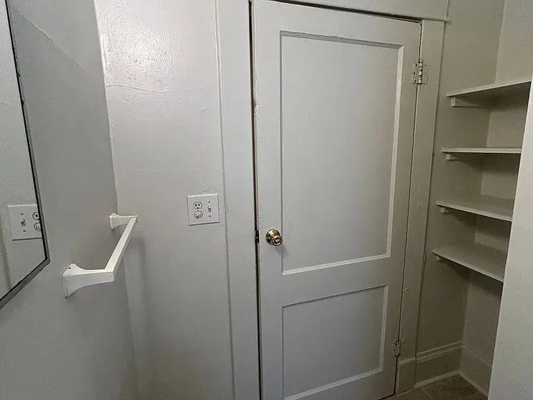 1308 W Chapel Hill St — Photo 13