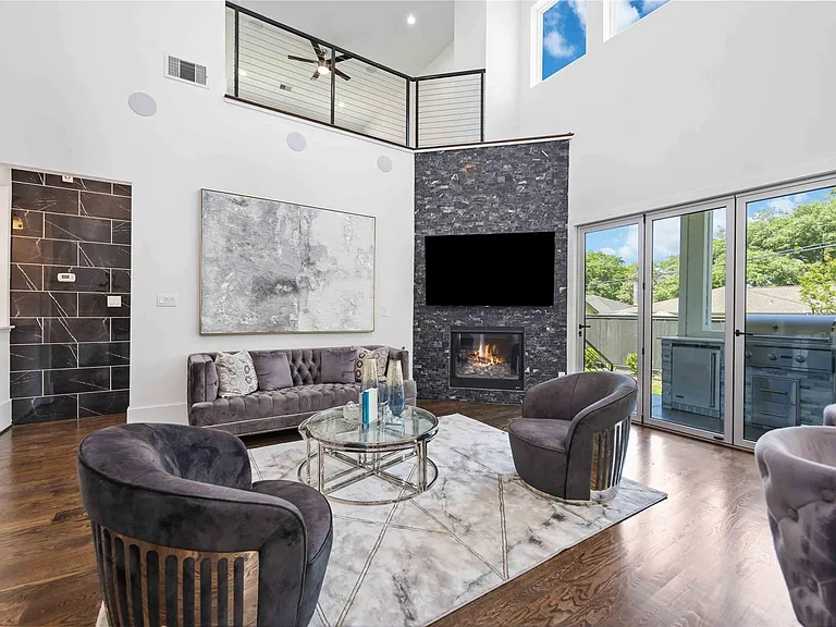 2310 Althea Dr — Photo 36