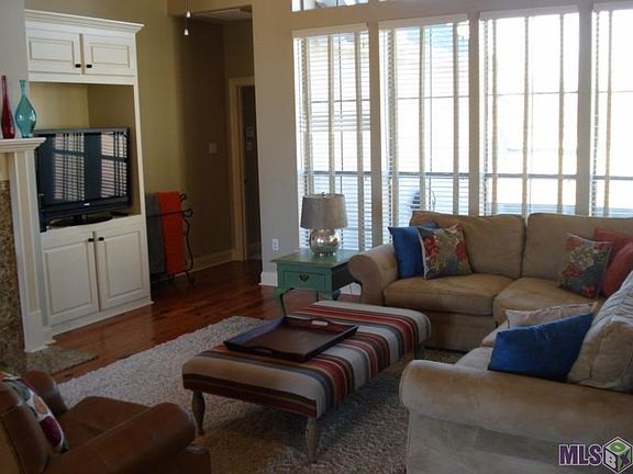 4th image of 18582 Lake Harbor Ln