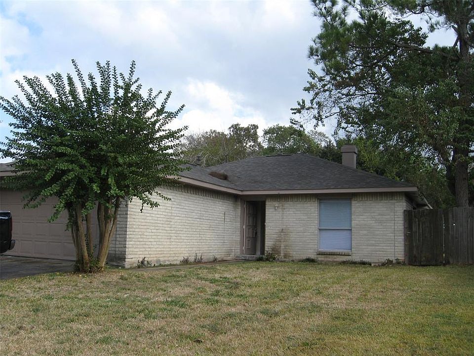 1st image of 7427 La Place Dr
