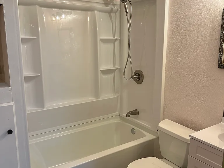 202 E Oklahoma Ave #8 — Photo 8