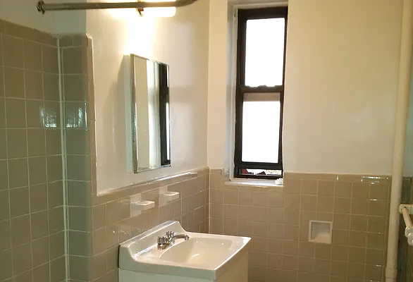 Rented by OAE REAL ESTATE | media 4