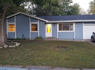 114 Concord Ave, Hickman, NE 68372