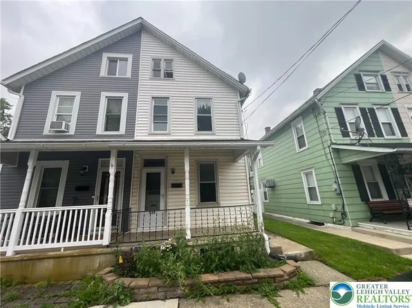 828 Lincoln Ave, Northampton, PA 18067