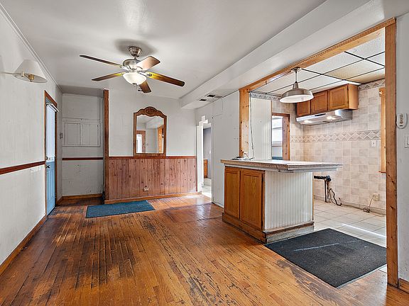 4th image of 9827 S Melvina Ave