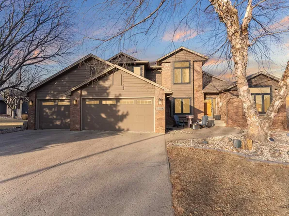 2704 E Thomas Cir, Sioux Falls, SD 57103