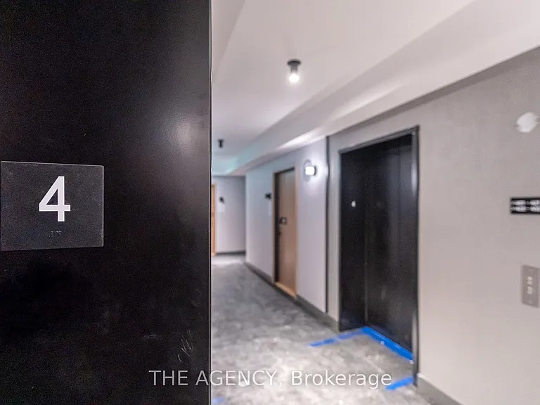 33 Parliament St #429 — Photo 38