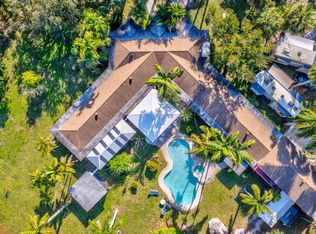 550 Skylake Drive, West Palm Beach, FL 33415