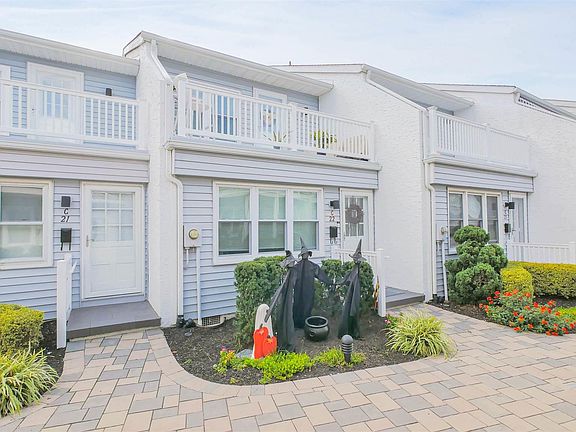 4th image of 1114 Bayfront Ave Unit C-22